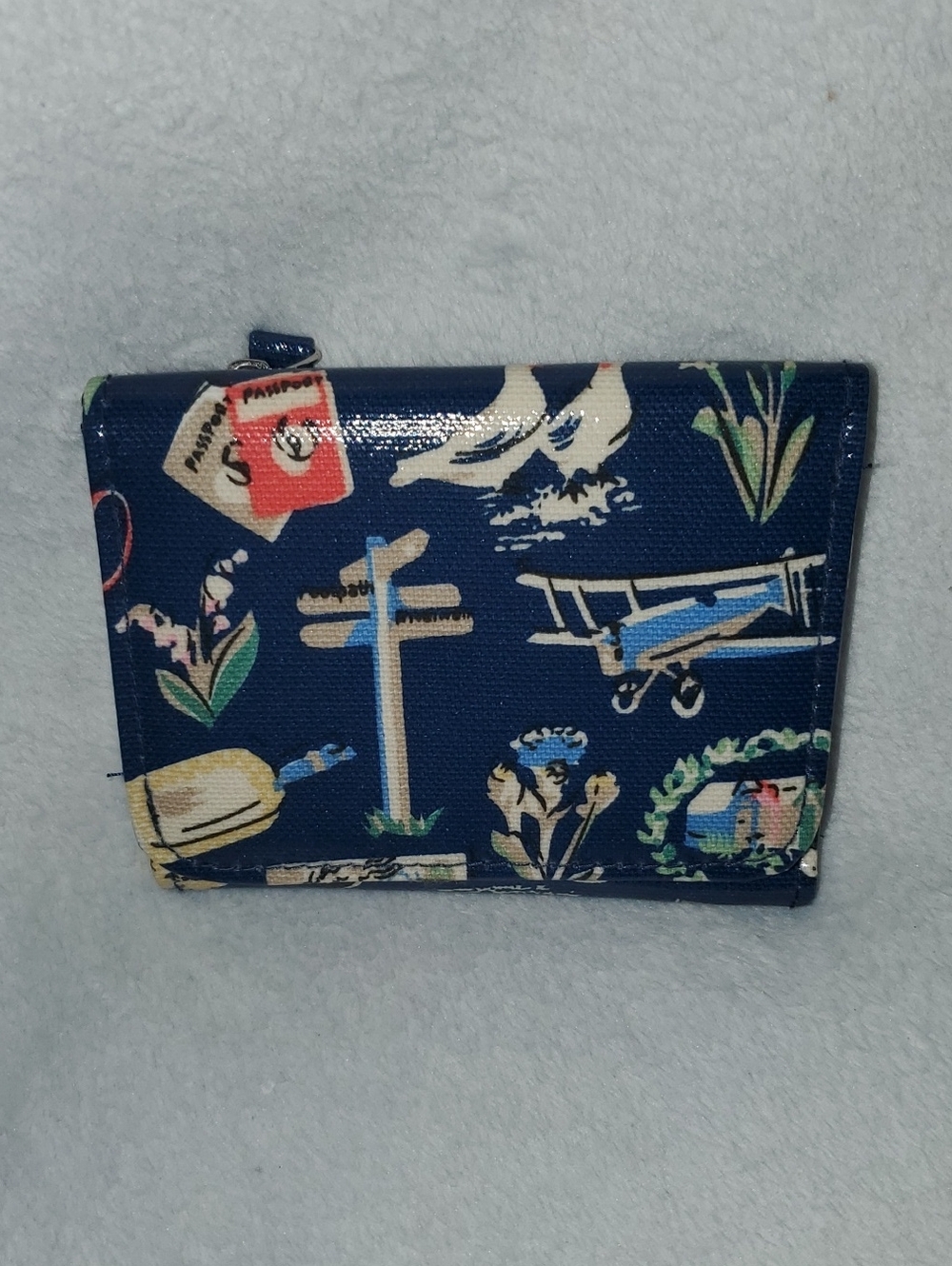 Mundi Wallets Safe Keeper RFID Travel Print Wallet